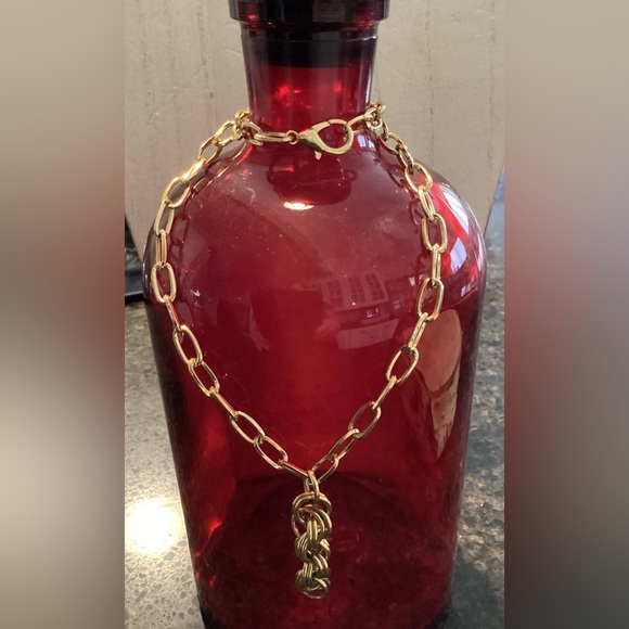 Golden Chain Necklace - Picture 1 of 7